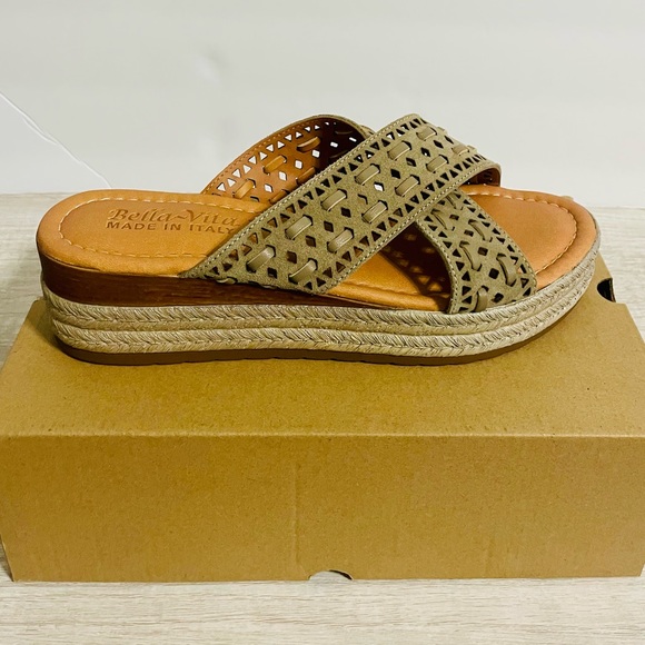COPY - Bella Vita Exa-Italy Slide Sandals - Picture 1 of 4